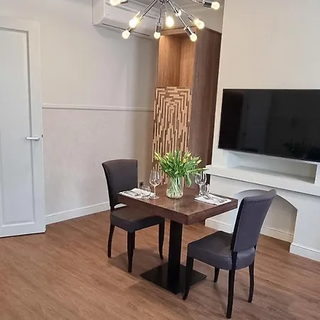 Ratuszova Stary Rynek Old Market Premium & Restaurant Ad 1954 Apartamento *