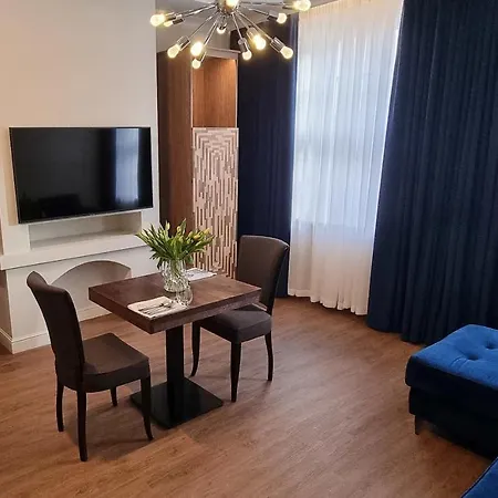 Ratuszova Stary Rynek Old Market Premium & Restaurant Ad 1954 * Poznan