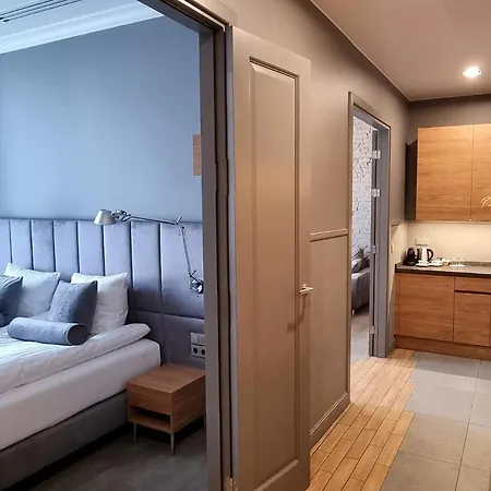 Stary Rynek Premium Apartments: Old Market Square Elegance