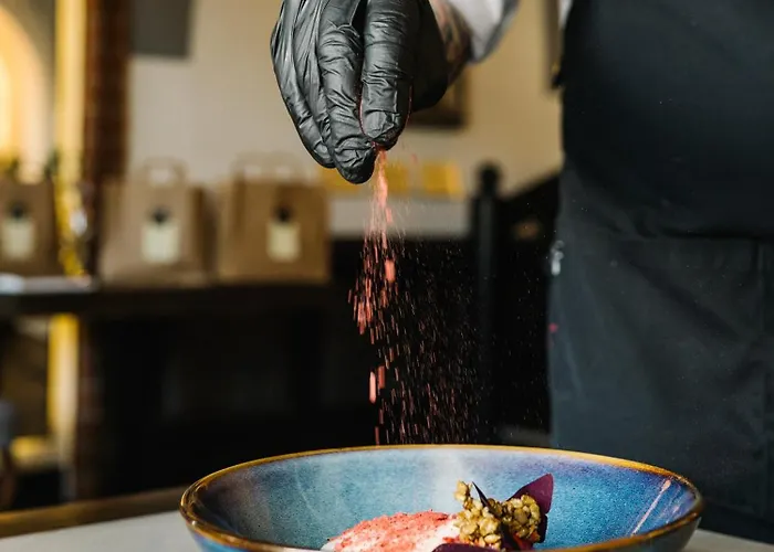 Ratuszova & Restaurant - Stary Rynek Old Market *