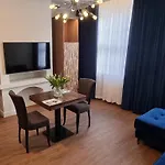 Stary Rynek Premium Apartments: Old Market Square Elegance * Poznan