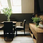 Stary Rynek Premium Apartments: Old Market Square Elegance * Poznan