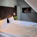 Apartment Stary Rynek Premium Apartments: Old Market Square Elegance *