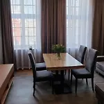 Stary Rynek Premium Apartments: Old Market Square Elegance Apartment *