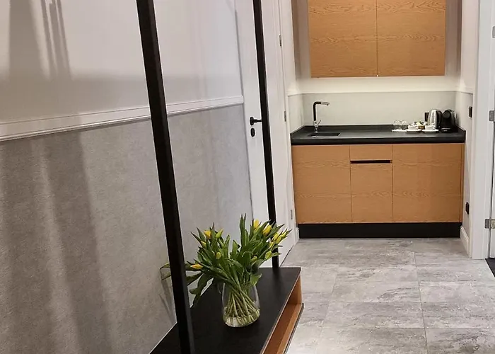 Ratuszova & Restaurant - Stary Rynek Old Market Poznań